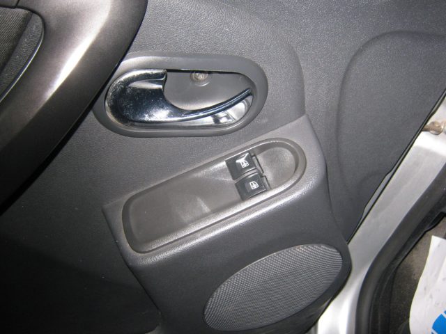 Dacia Duster 1.5l - Argento