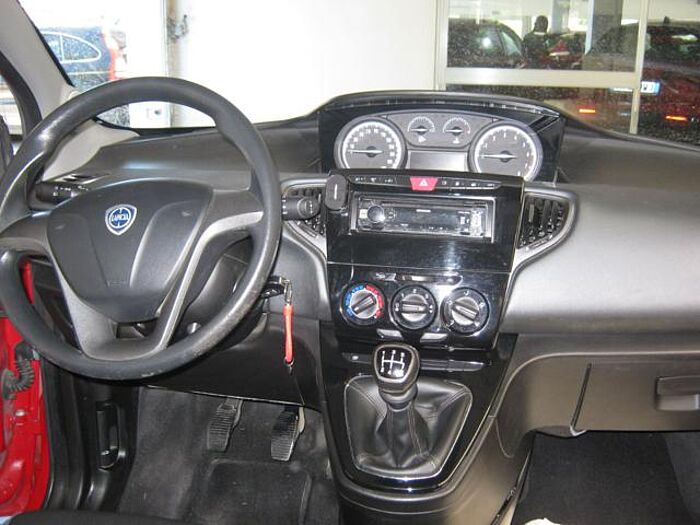 Lancia Ypsilon 0.9l