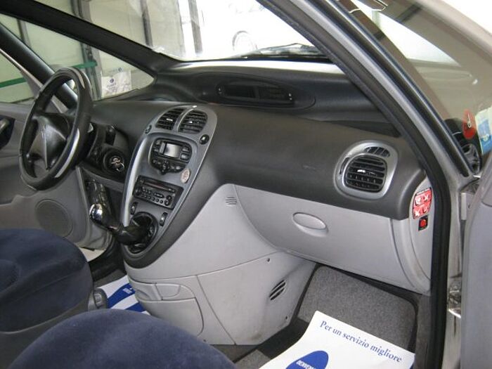 Citroen Xsara Picasso 2l